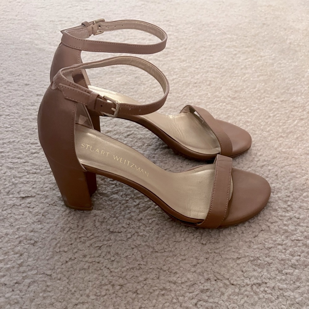 Stuart Weitzman the Nudist Sandal - Size 8